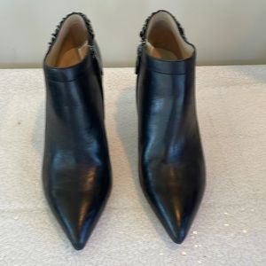 Black leather Carolina Espinosa size 8 boot thin heel